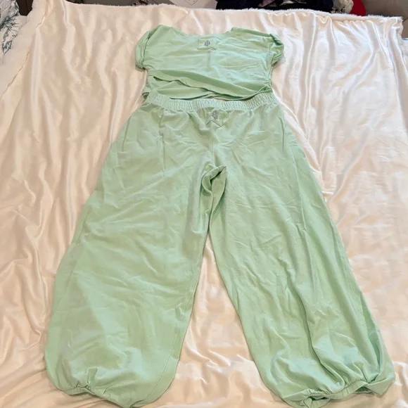FP Movement by Free People Light Green Lounge Set - Picture 4 of 10